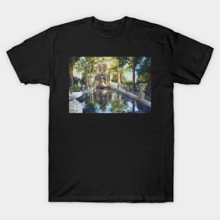 Medici Fountain, Luxemborg Gardens, Paris T-Shirt